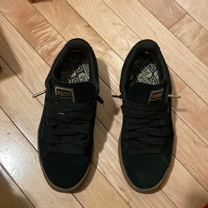 Women Black Puma Suede